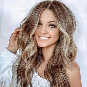 Romantic Long Wavy Length Ombré Blonde